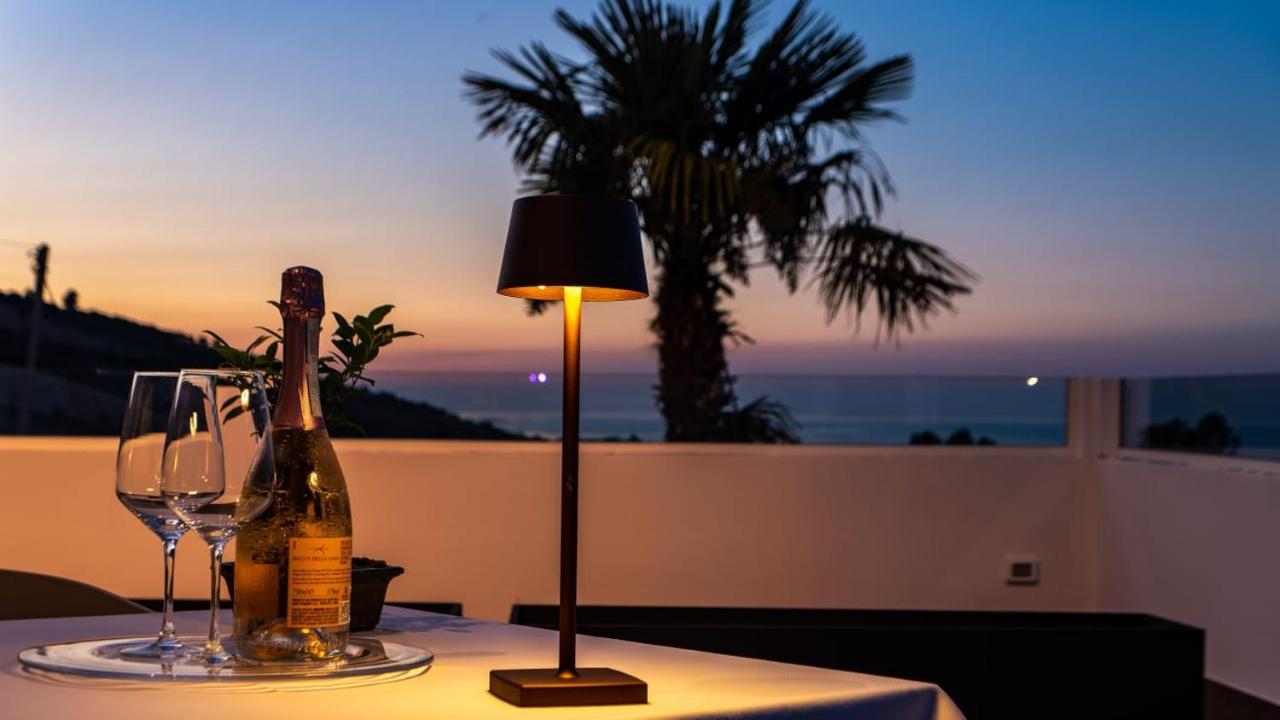 Bed and Breakfast Terrazza sul Mare Roseto Degli Abruzzi Esterno foto