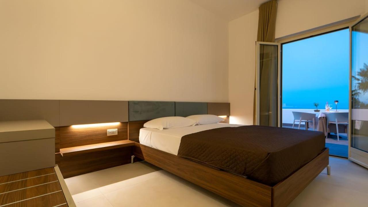 Bed and Breakfast Terrazza sul Mare Roseto Degli Abruzzi Esterno foto