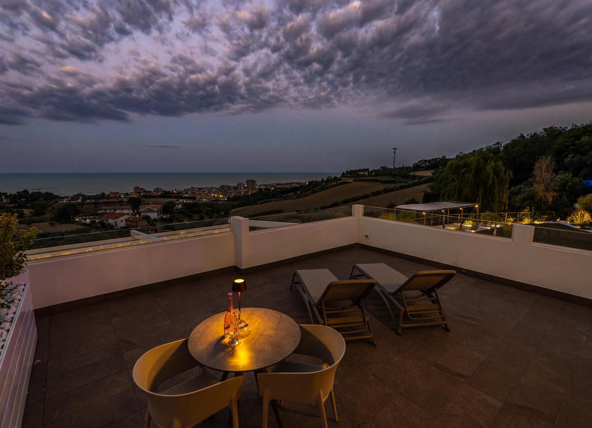 Bed and Breakfast Terrazza sul Mare Roseto Degli Abruzzi Esterno foto